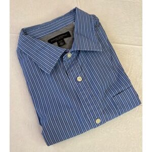 Banana Republic‎ Button Up classic fit Men's Extra Large (17-17 1/2) Blue Stripe
